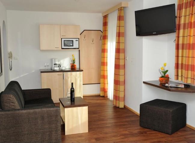 Hotel Alpina Клайнарл Екстериор снимка