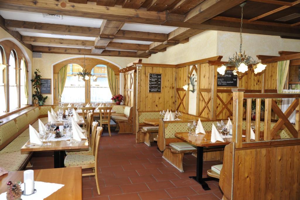 Hotel Alpina Клайнарл Екстериор снимка