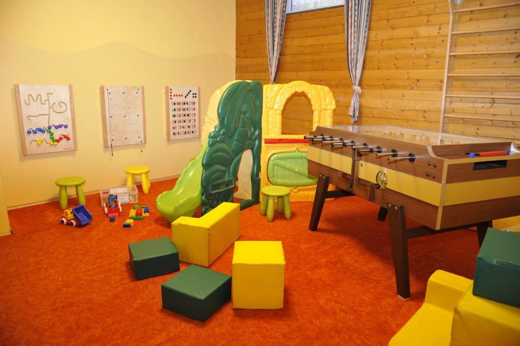 Hotel Alpina Клайнарл Екстериор снимка
