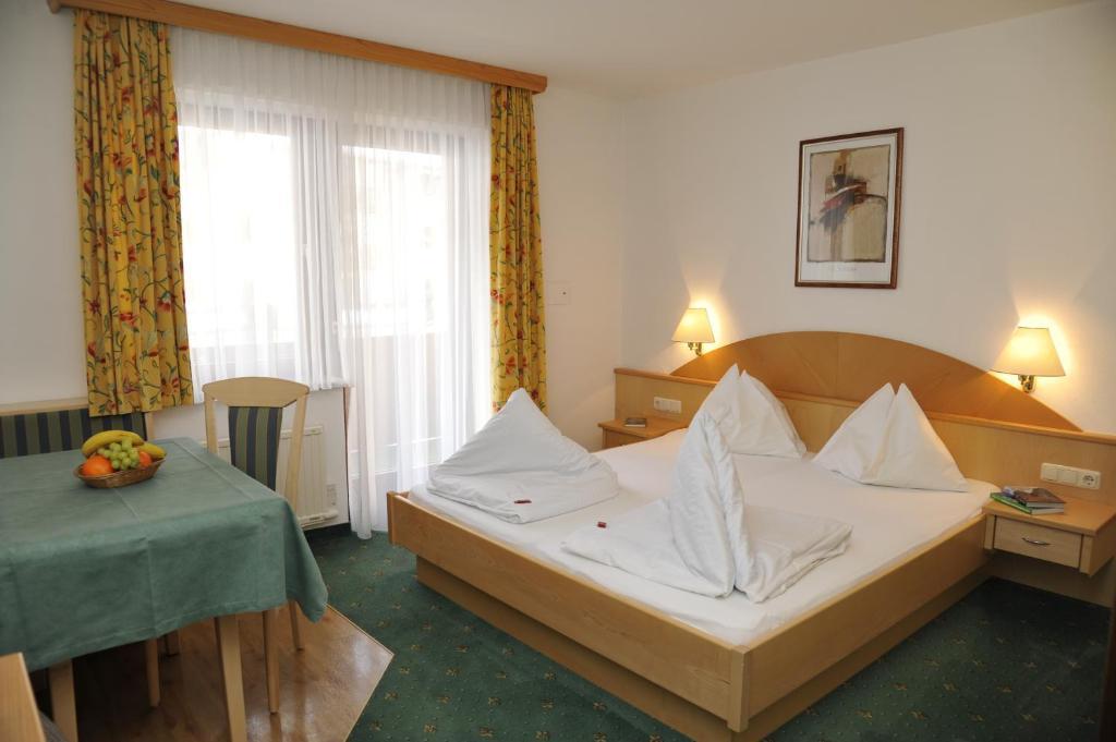 Hotel Alpina Клайнарл Екстериор снимка