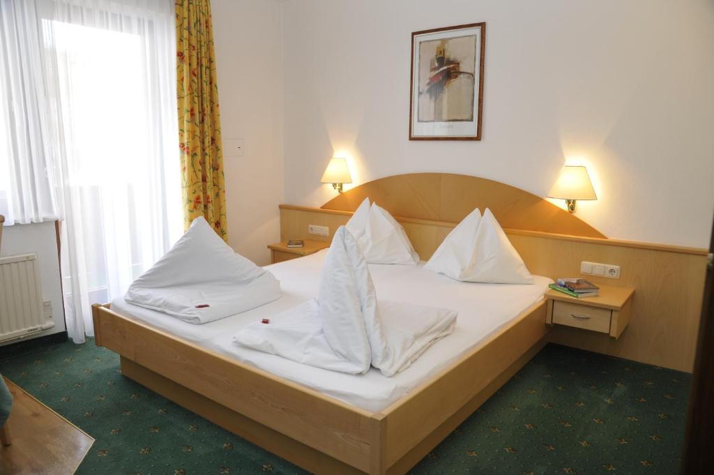 Hotel Alpina Клайнарл Екстериор снимка